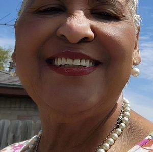 Meet your Posher, Mamie